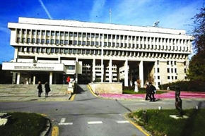 Външно купува стикери за 4 милиона визи