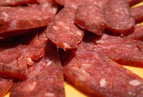 Глобиха британска фирма заради наша луканка с конско