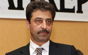 Цветан Василев точил КТБ и с консултантски договори