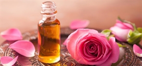 Японска компания търси българско розово масло и вода