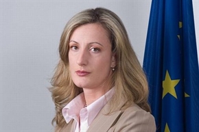 Златанова: Гигантска спекулация е, че 2014 г. ще е нулева за европарите