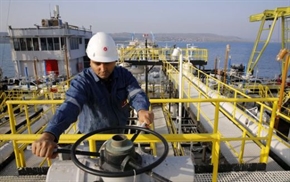 Петролът поскъпна на фона на кризата в Украйна