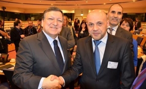 Барозу скочил срещу 