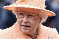 Британските депутати искат от кралицата да намали разходите